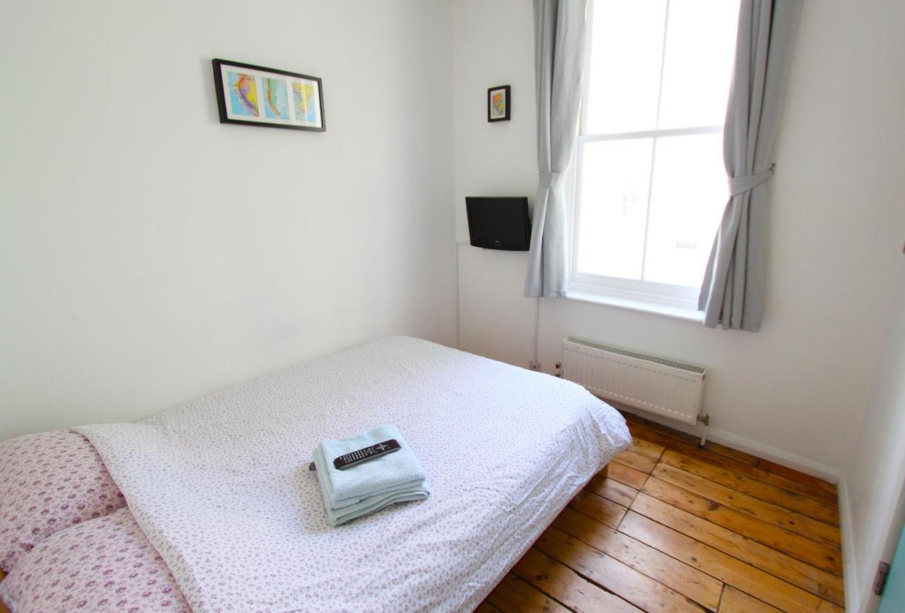 Seadragon Backpackers Hostel Brighton Екстериор снимка