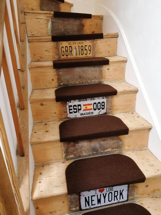 Seadragon Backpackers Hostel Brighton Екстериор снимка