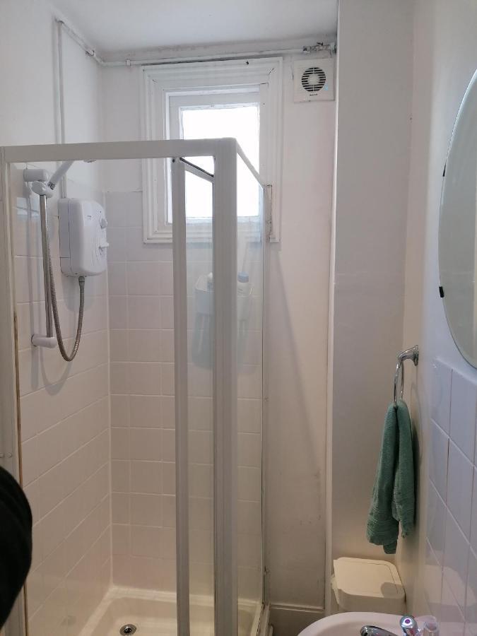 Seadragon Backpackers Hostel Brighton Екстериор снимка